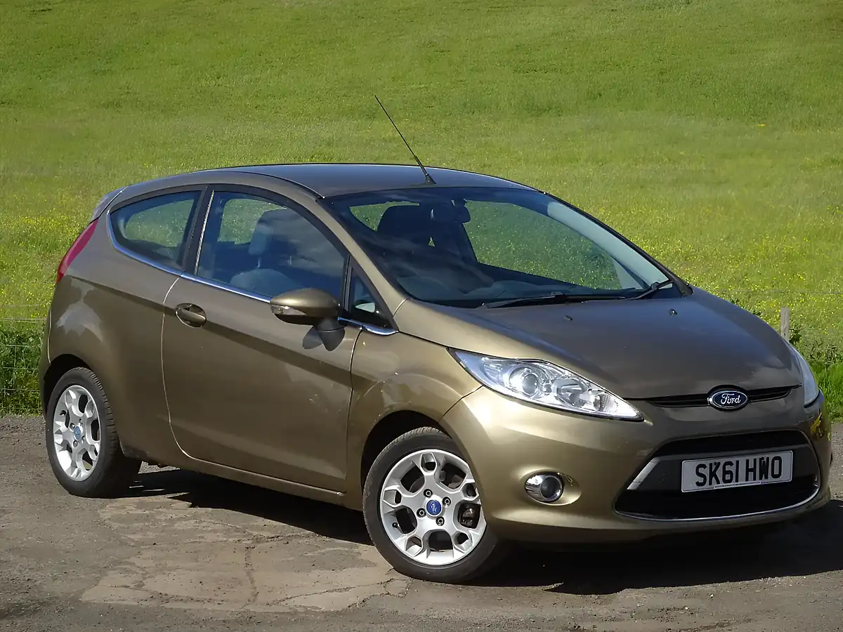 Used 2011 Ford Fiesta Zetec Brown - Interior and Exterior details 5