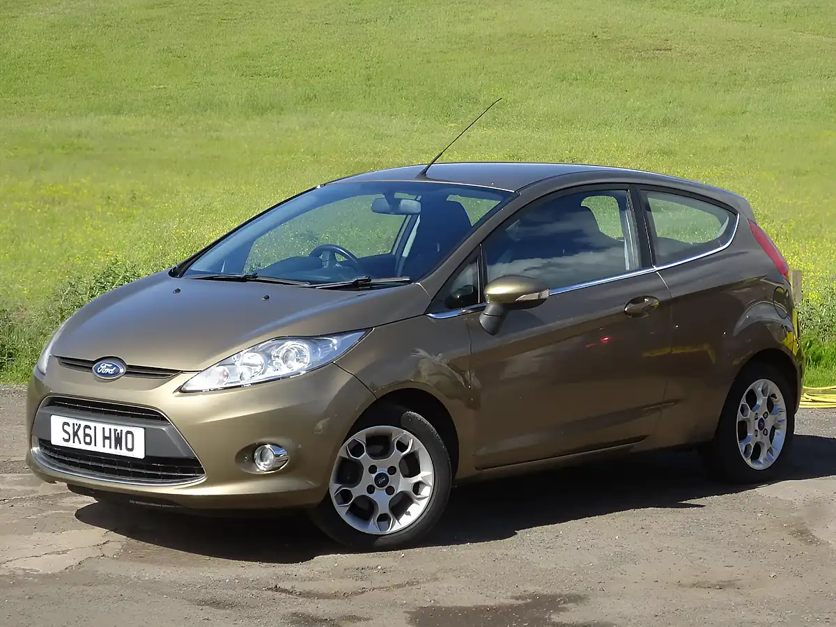 Used 2011 Ford Fiesta Zetec Brown - Interior and Exterior details 7
