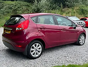Used 2011 Ford Fiesta Zetec Hot Magenta - Interior and Exterior details 3