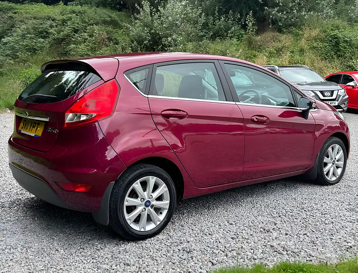 Used 2011 Ford Fiesta Zetec Hot Magenta - Interior and Exterior details 3