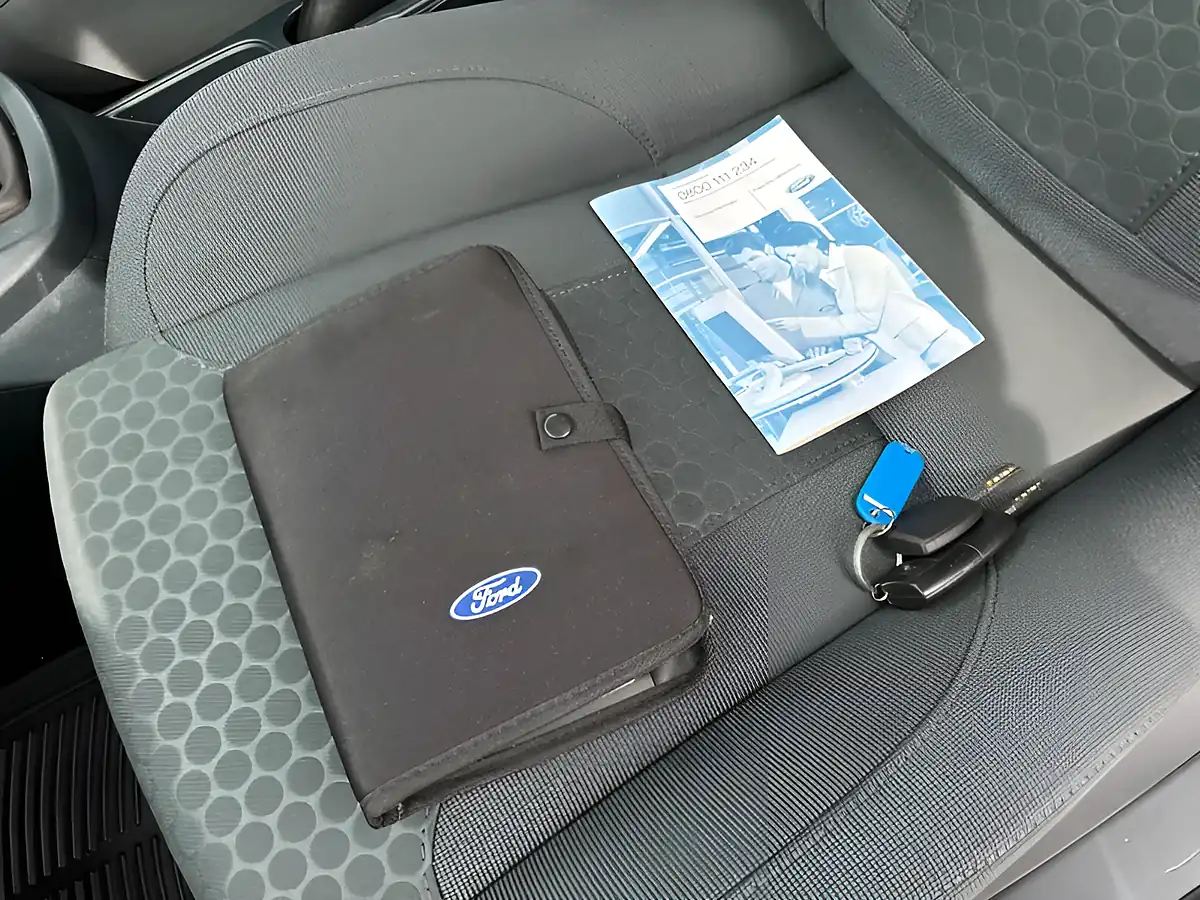 Used 2011 Ford Fiesta Zetec S Silver - Interior and Exterior details 16