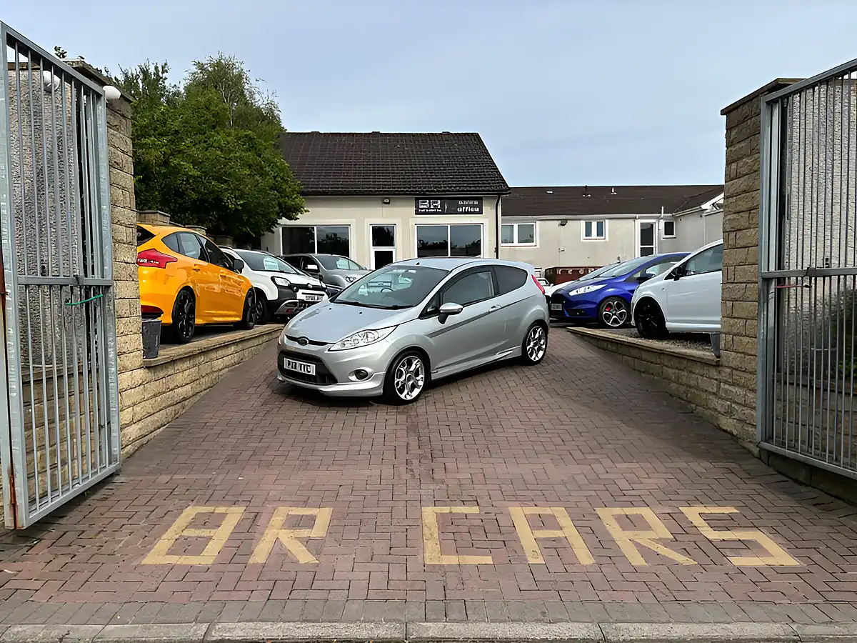 Used 2011 Ford Fiesta Zetec S Silver - Interior and Exterior details 3