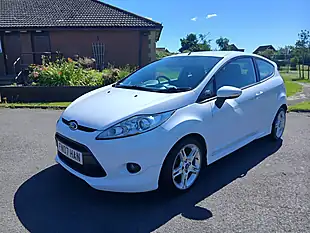 Used 2011 Ford Fiesta Zetec S White - Interior and Exterior details 4