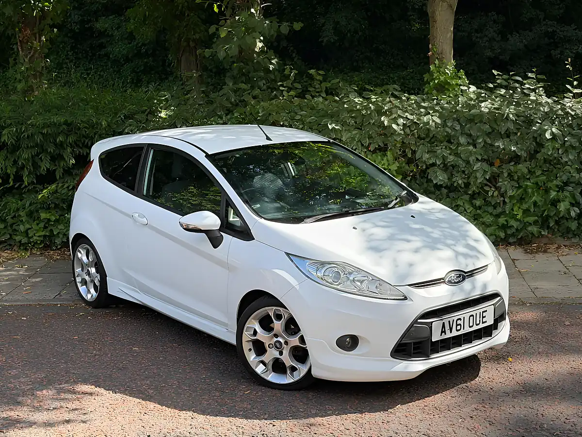 Used 2011 Ford Fiesta Zetec S White - Interior and Exterior details 2