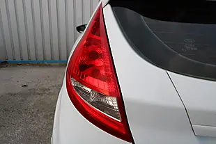 Used 2011 Ford Fiesta Zetec S White - Interior and Exterior details 10