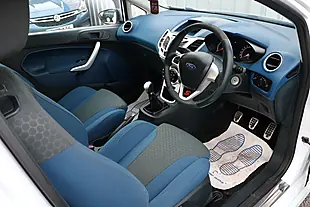 Used 2011 Ford Fiesta Zetec S White - Interior and Exterior details 15