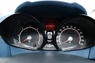 Used 2011 Ford Fiesta Zetec S White - Interior and Exterior details 16