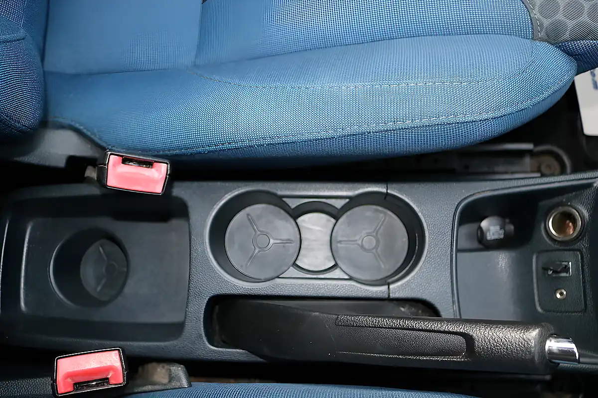 Used 2011 Ford Fiesta Zetec S White - Interior and Exterior details 18