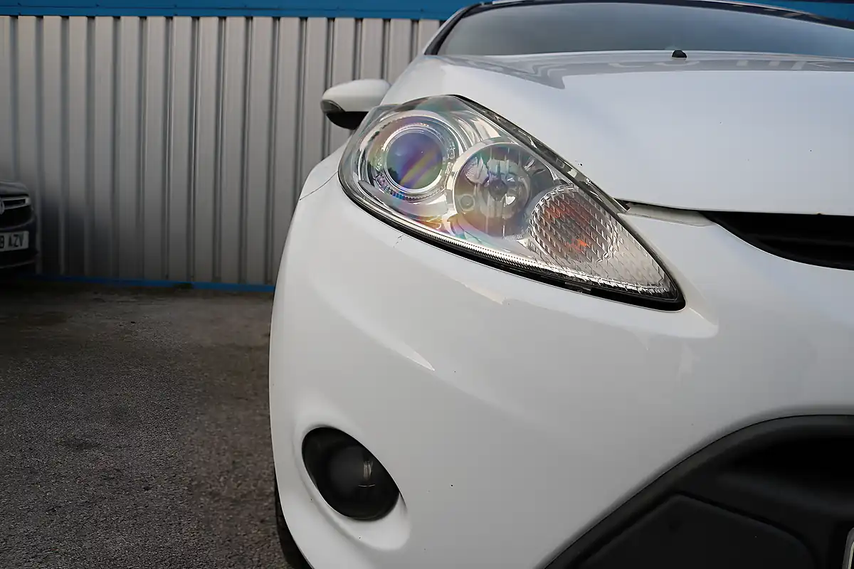 Used 2011 Ford Fiesta Zetec S White - Interior and Exterior details 4