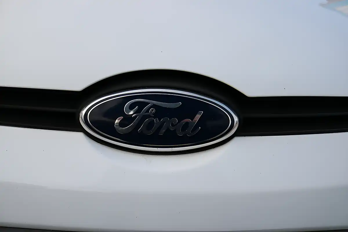 Used 2011 Ford Fiesta Zetec S White - Interior and Exterior details 7