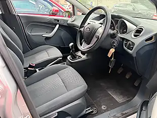 Used 2011 Ford Fiesta Zetec Silver - Interior and Exterior details 20