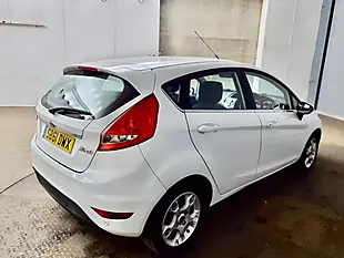 Used 2011 Ford Fiesta Zetec White - Interior and Exterior details 7