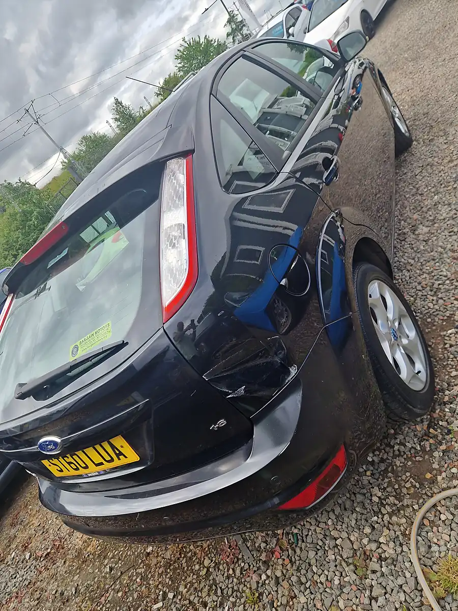 Used 2011 Ford Focus Sport 5dr Black - Interior and Exterior details 10