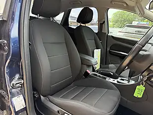 Used 2011 Ford Focus Sport Blue - Interior and Exterior details 9