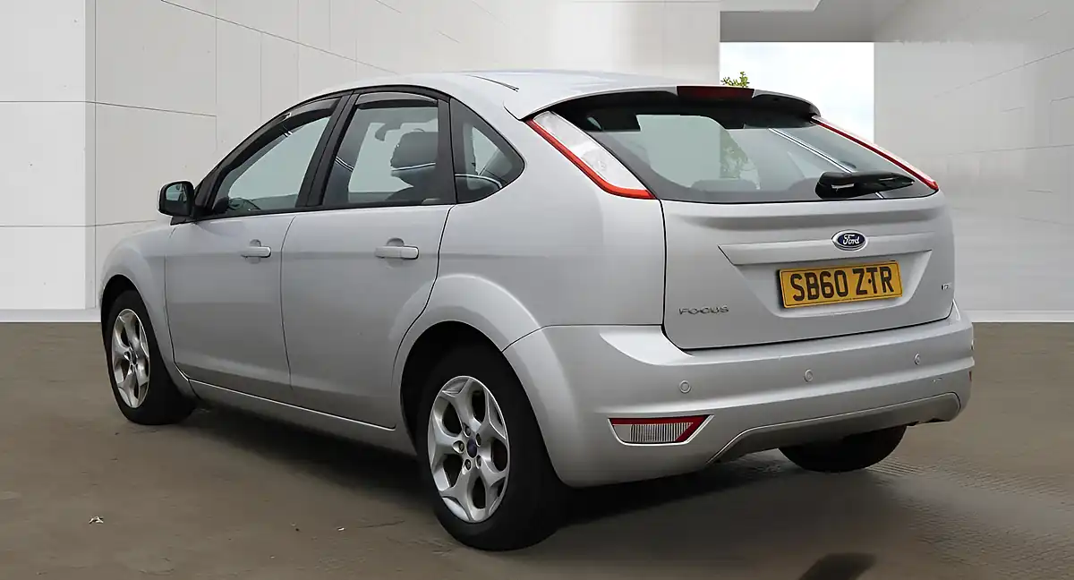Used 2011 Ford Focus Sport Silver - Interior and Exterior details 10