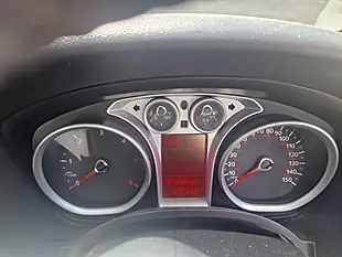 Used 2011 Ford Focus Sport Silver - Interior and Exterior details 14