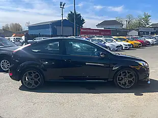 Used 2011 Ford Focus ST-2 Black - Interior and Exterior details 10