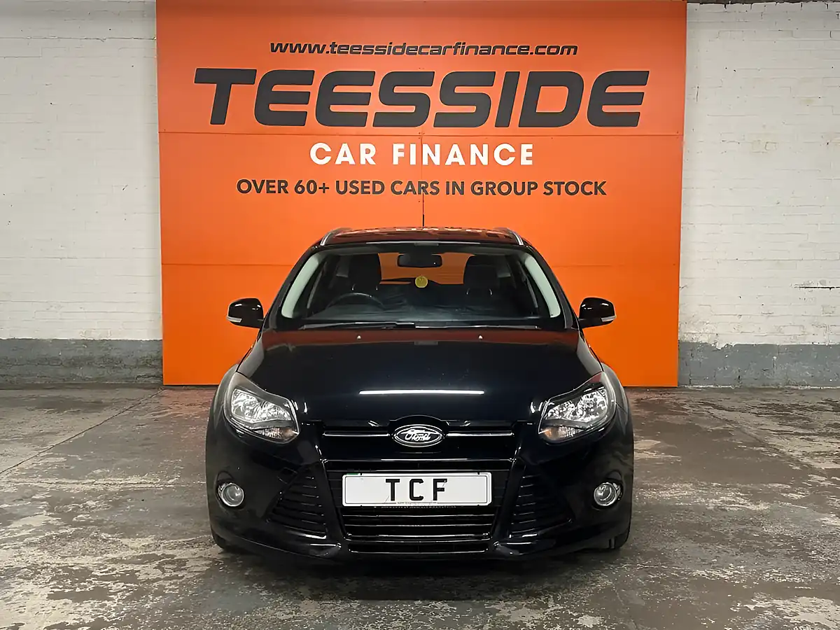 Used 2011 Ford Focus Titanium Black - Interior and Exterior details 12