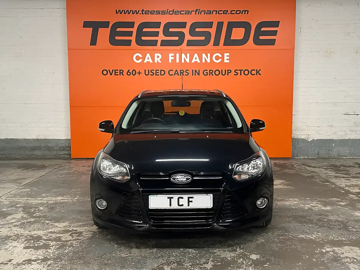Used 2011 Ford Focus Titanium Black - Interior and Exterior details 13