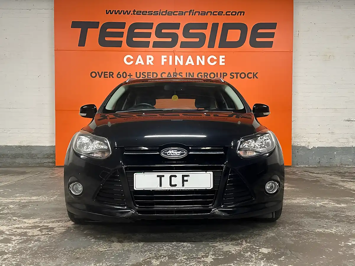 Used 2011 Ford Focus Titanium Black - Interior and Exterior details 14