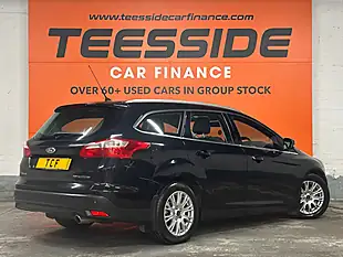 Used 2011 Ford Focus Titanium Black - Interior and Exterior details 5