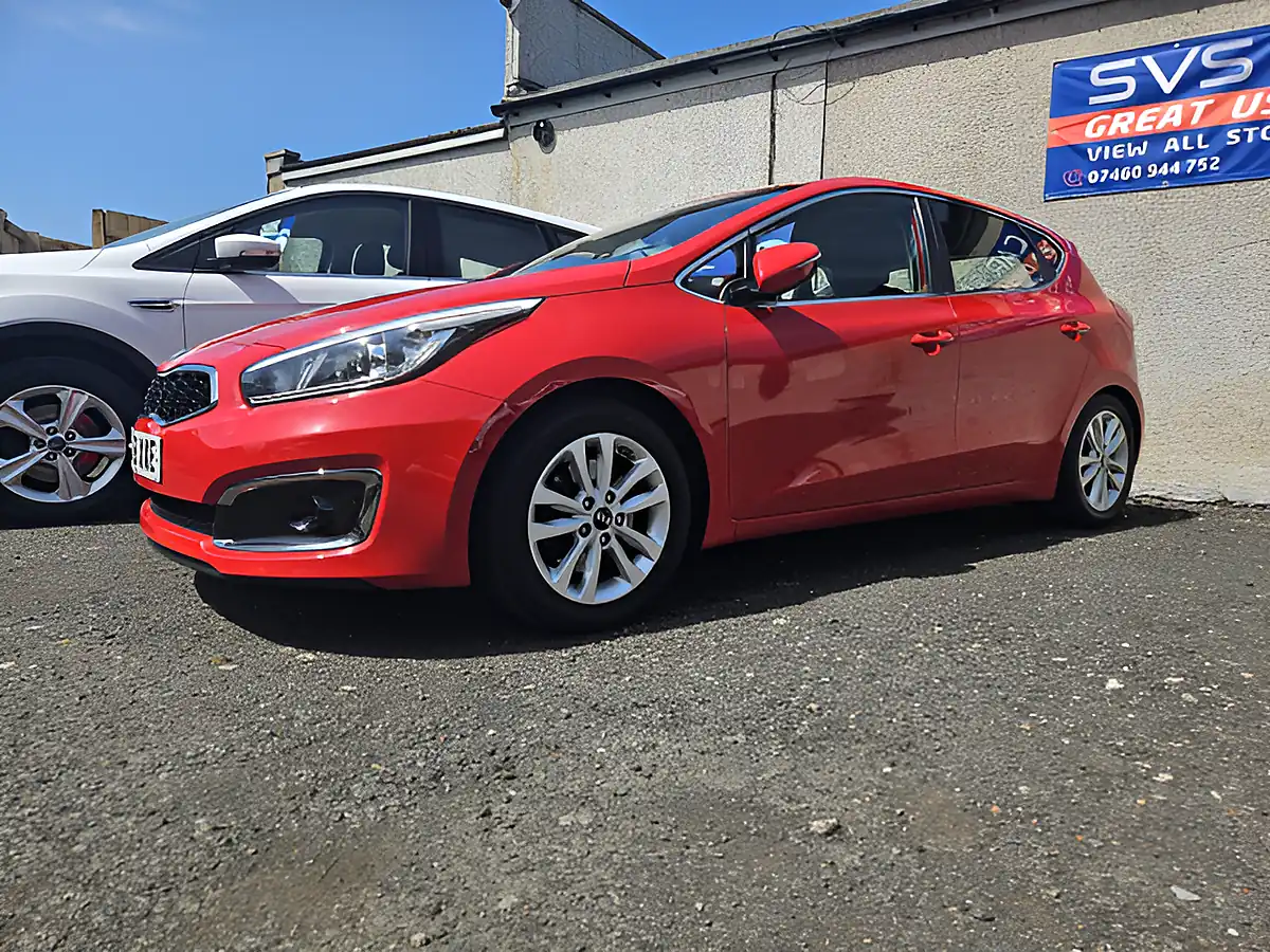 Used 2011 Ford Focus Titanium Grey - Interior and Exterior details 2