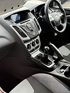 Used 2011 Ford Focus Zetec Black - Interior and Exterior details 10