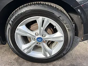 Used 2011 Ford Focus Zetec Black - Interior and Exterior details 19
