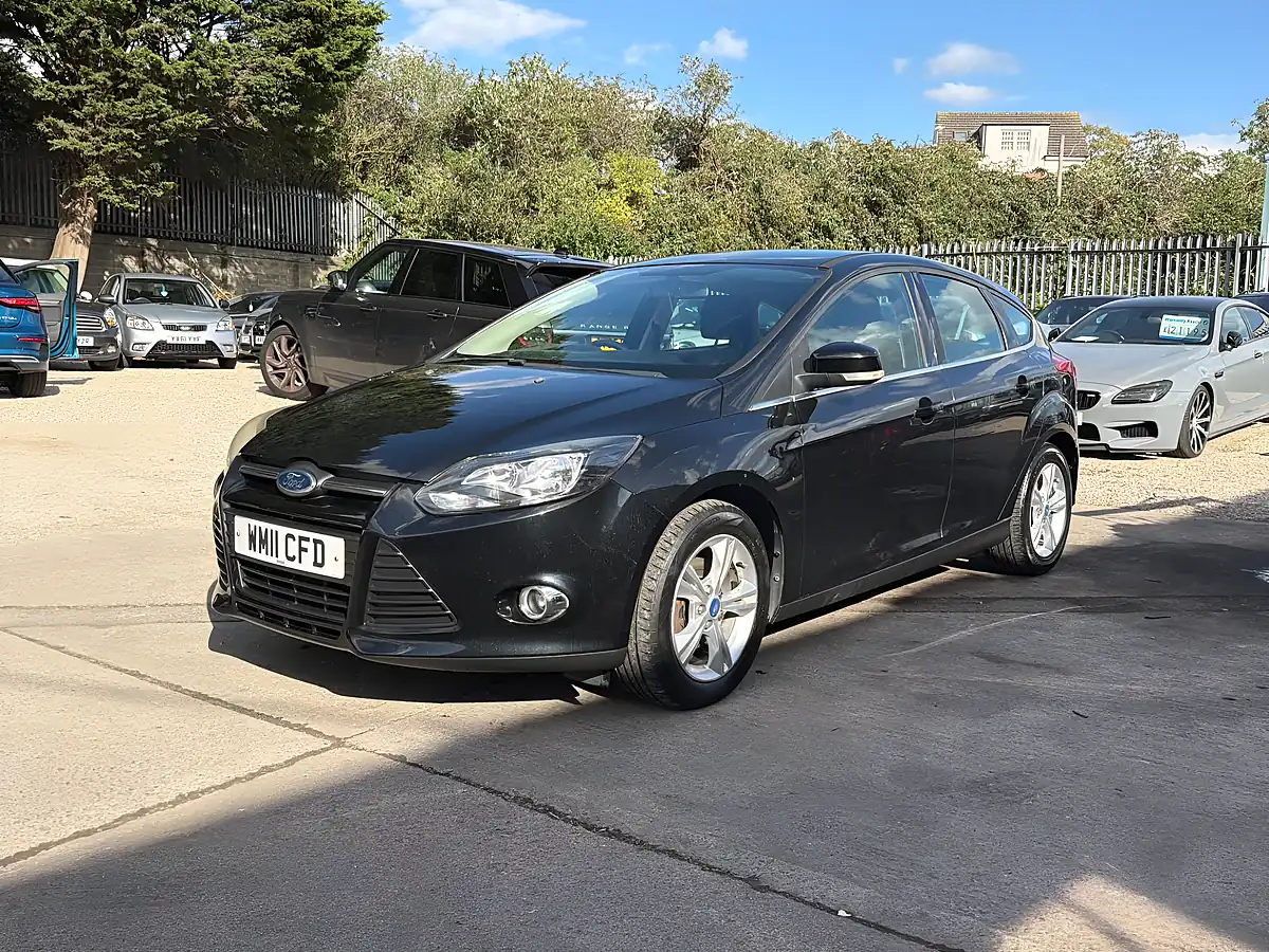 Used 2011 Ford Focus Zetec Black - Interior and Exterior details 3