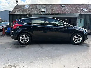 Used 2011 Ford Focus Zetec Black - Interior and Exterior details 8