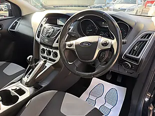 Used 2011 Ford Focus Zetec Black - Interior and Exterior details 9