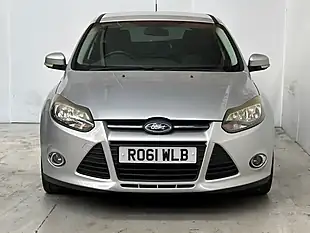 Used 2011 Ford Focus Zetec Moondust Silver - Interior and Exterior details 2