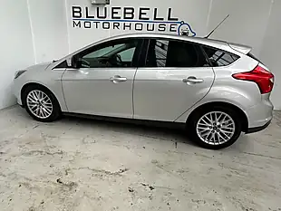 Used 2011 Ford Focus Zetec Moondust Silver - Interior and Exterior details 6