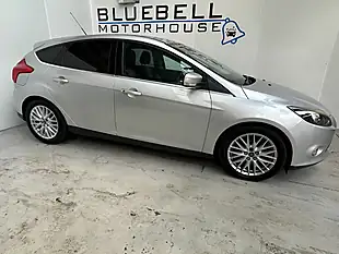 Used 2011 Ford Focus Zetec Moondust Silver - Interior and Exterior details 7