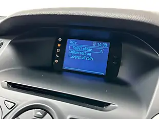 Used 2011 Ford Focus Zetec Moondust Silver - Interior and Exterior details 9