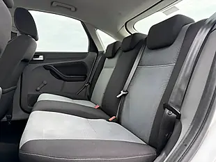Used 2011 Ford Focus Zetec Silver - Interior and Exterior details 18