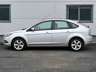 Used 2011 Ford Focus Zetec Silver - Interior and Exterior details 4