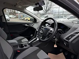 Used 2011 Ford Focus Zetec Silver - Interior and Exterior details 6