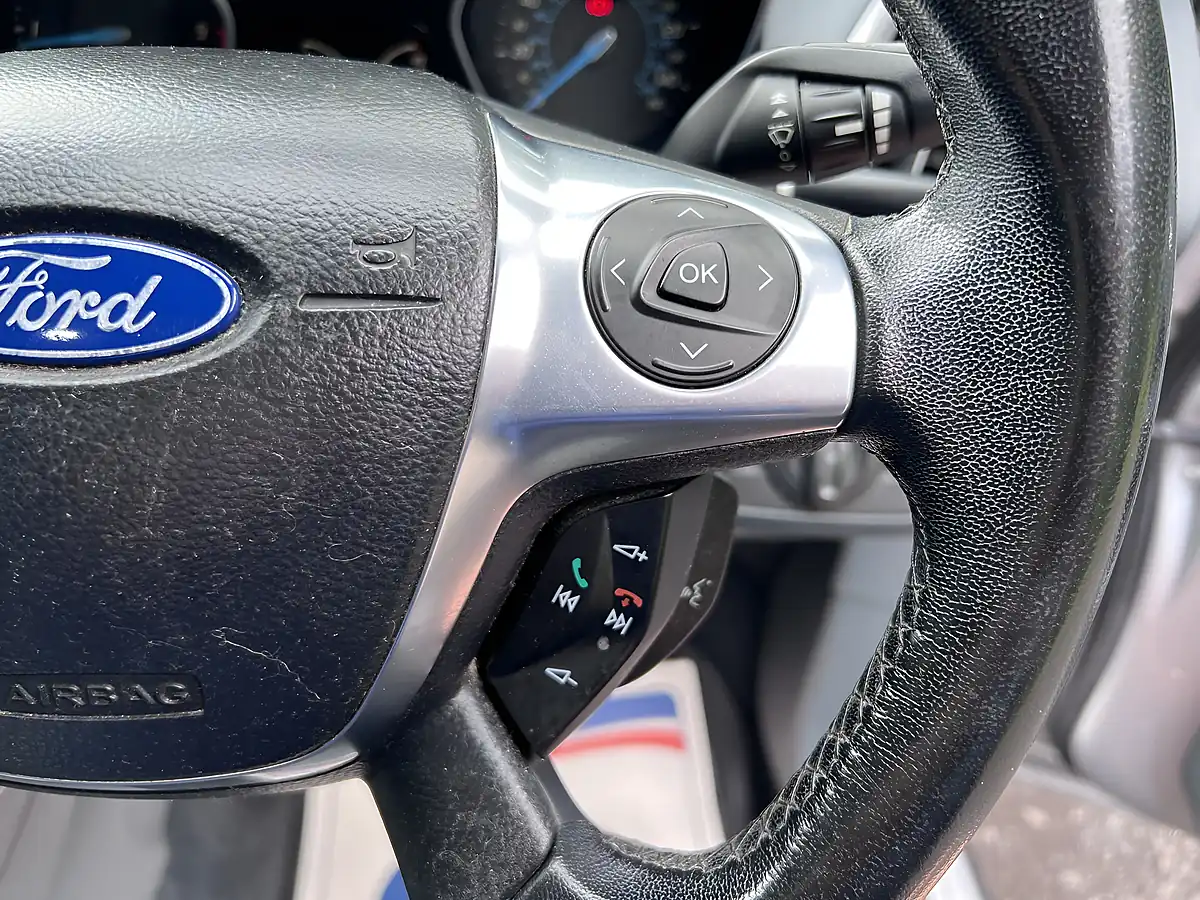 Used 2011 Ford Grand C-Max Titanium Silver - Interior and Exterior details 13