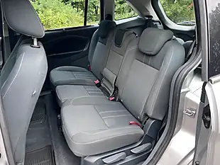 Used 2011 Ford Grand C-Max Titanium Silver - Interior and Exterior details 18