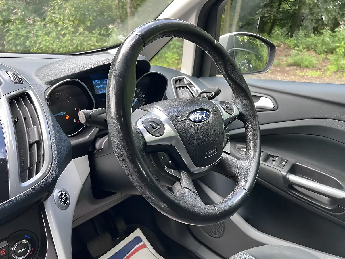 Used 2011 Ford Grand C-Max Titanium Silver - Interior and Exterior details 19