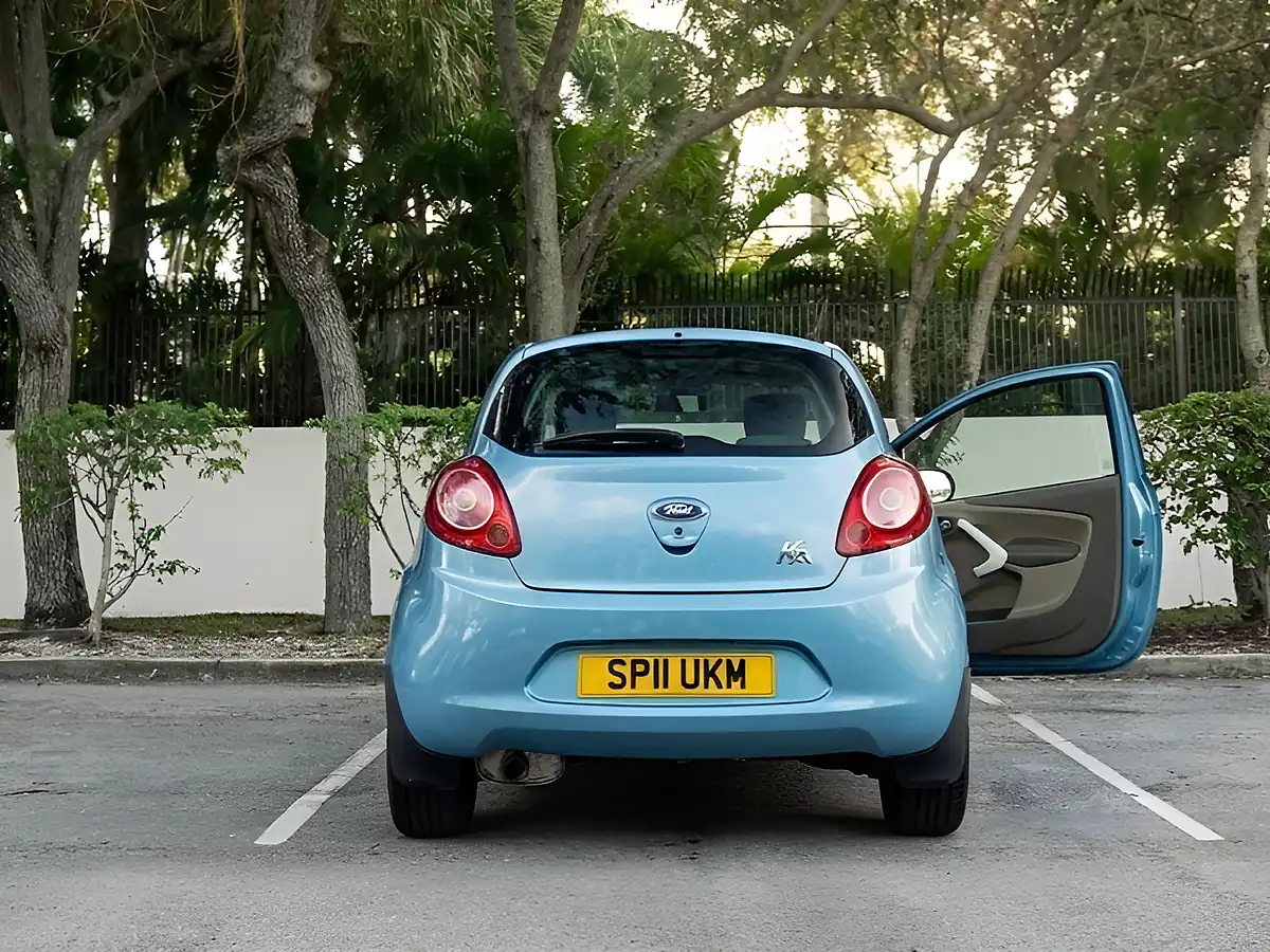 Used 2011 Ford Ka Zetec Blue - Interior and Exterior details 4