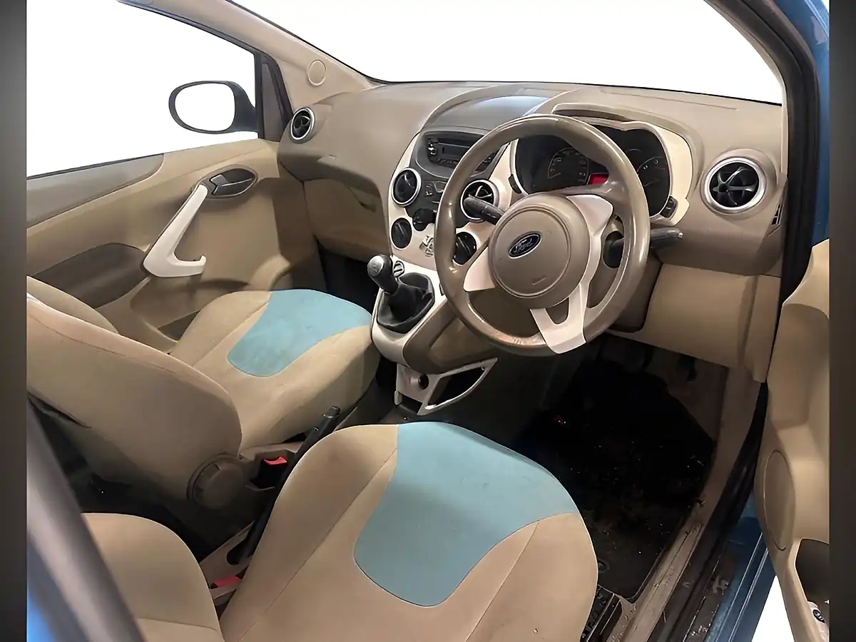 Used 2011 Ford Ka Zetec Blue - Interior and Exterior details 6