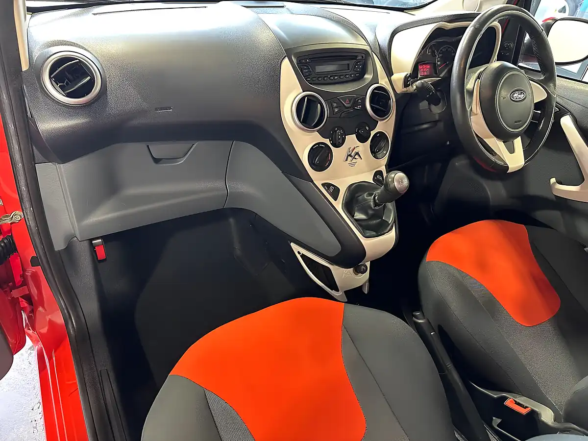 Used 2011 Ford Ka Zetec Red - Interior and Exterior details 10