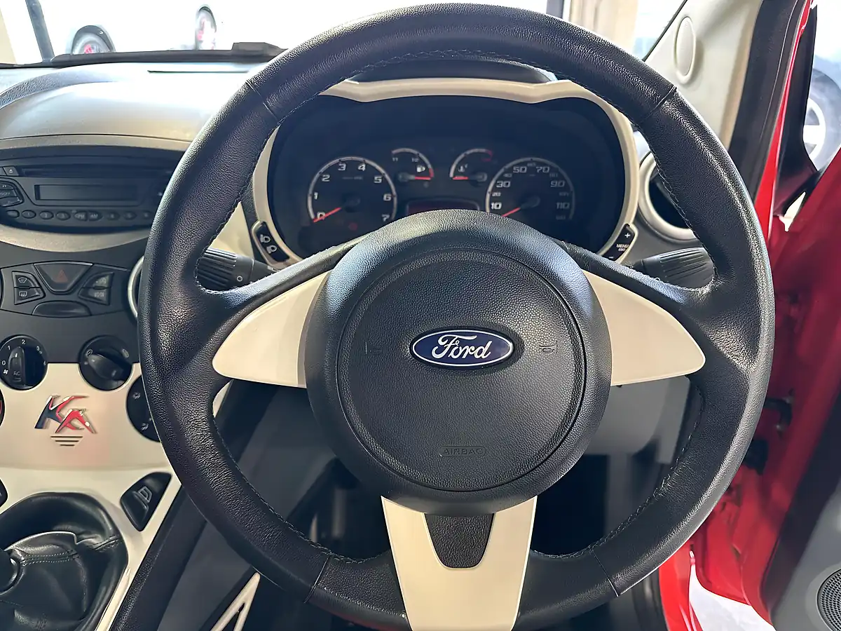 Used 2011 Ford Ka Zetec Red - Interior and Exterior details 13
