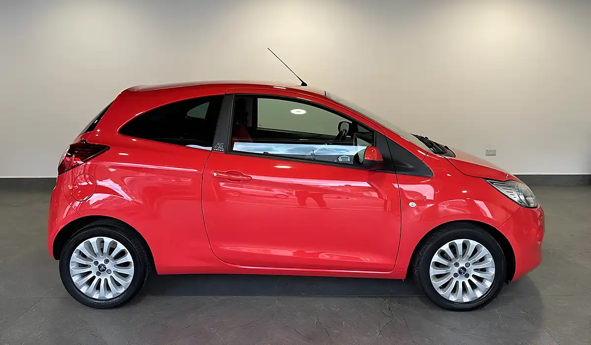 Used 2011 Ford Ka Zetec Red - Interior and Exterior details 2