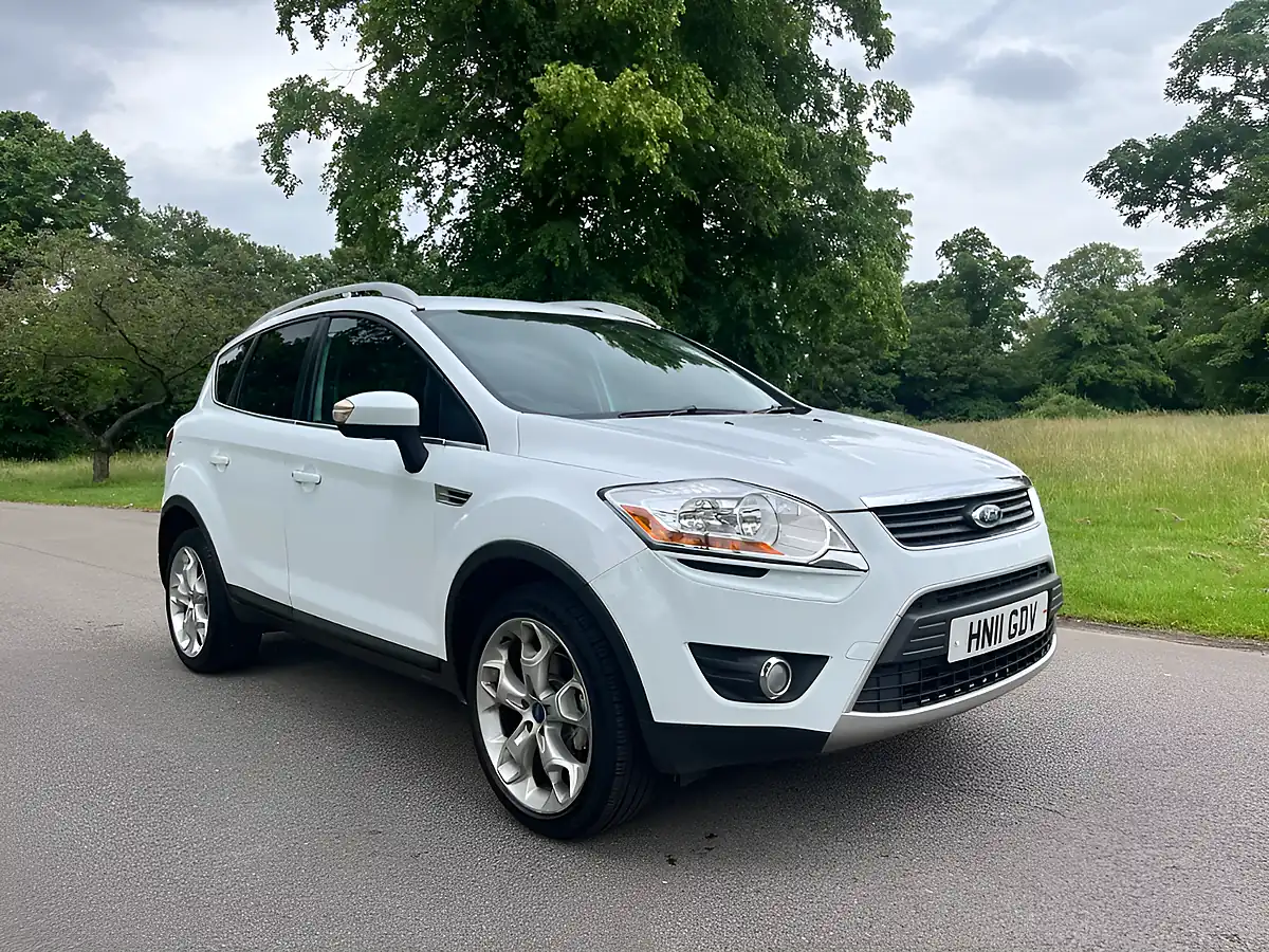 Used 2011 Ford Kuga Titanium Frozen White Metallic - Front View