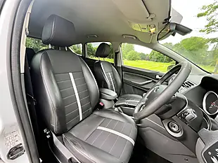 Used 2011 Ford Kuga Titanium Frozen White Metallic - Interior and Exterior details 11