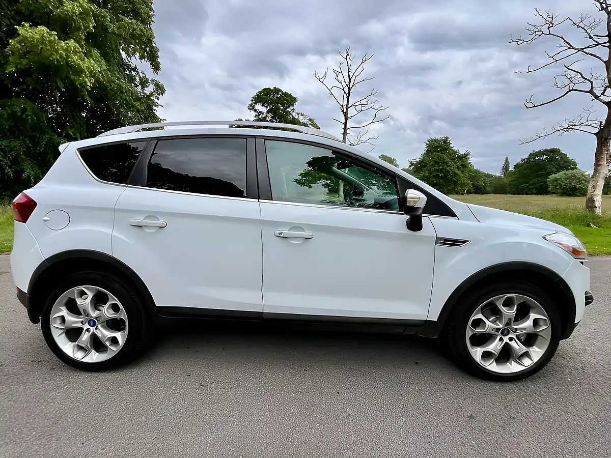 Used 2011 Ford Kuga Titanium Frozen White Metallic - Interior and Exterior details 7