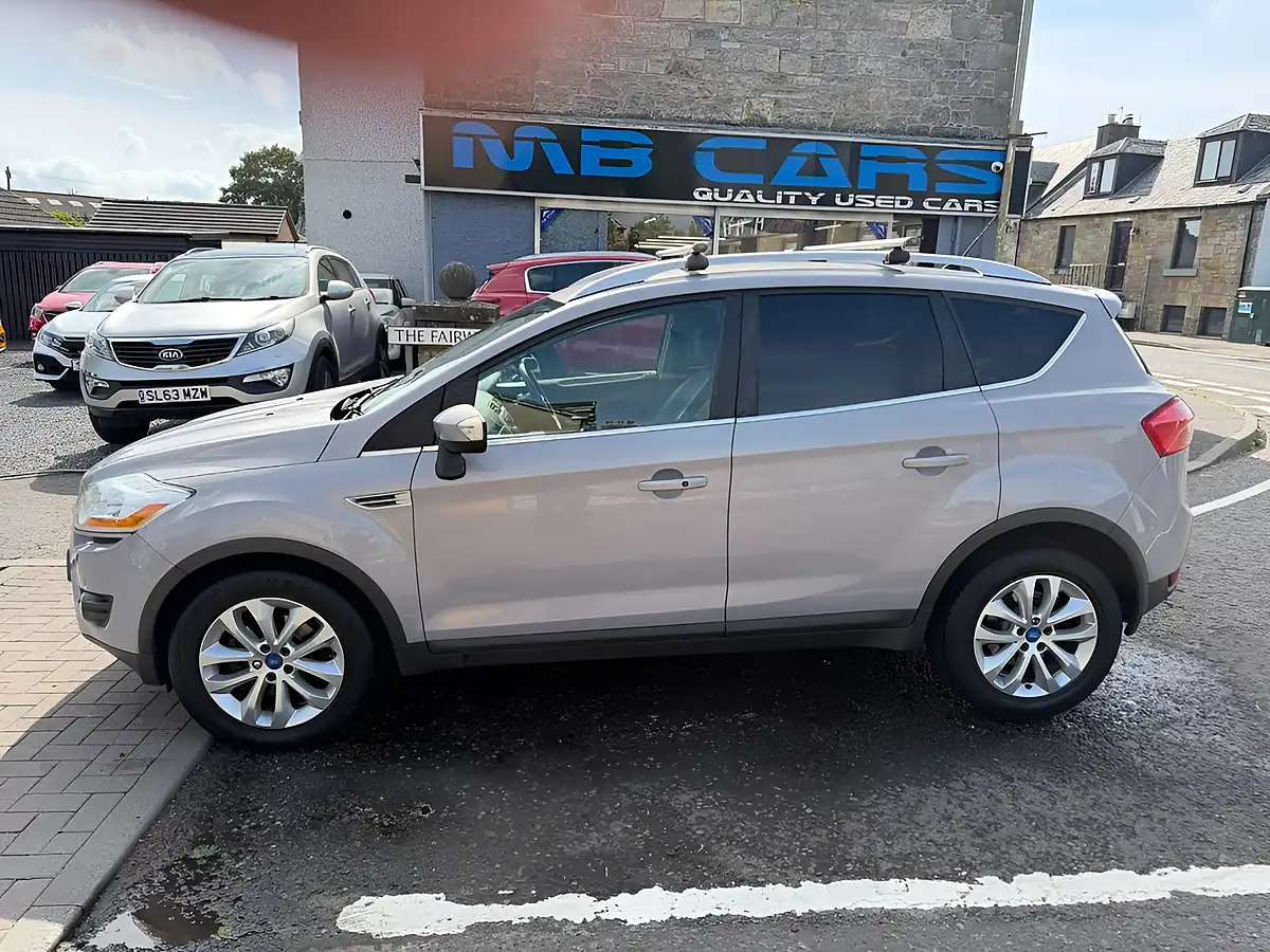 Used 2011 Ford Kuga Titanium Silver - Front View